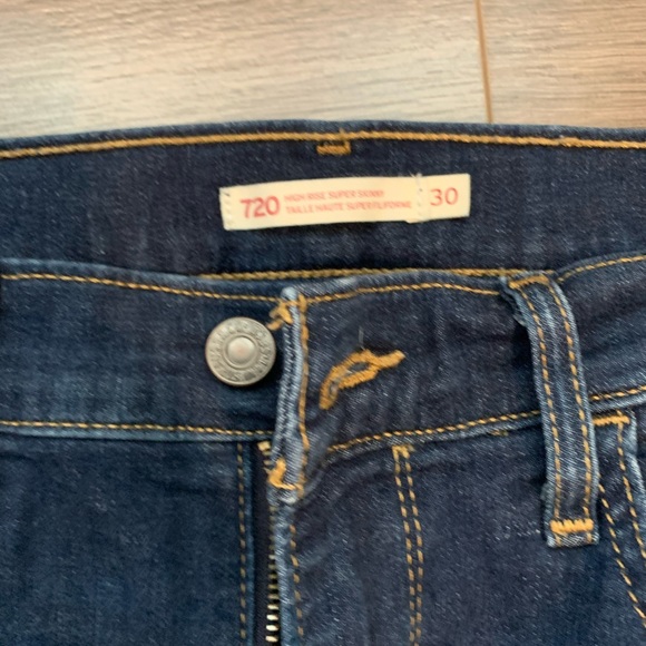Levi’s 720 high rise super skinny - Picture 3 of 4